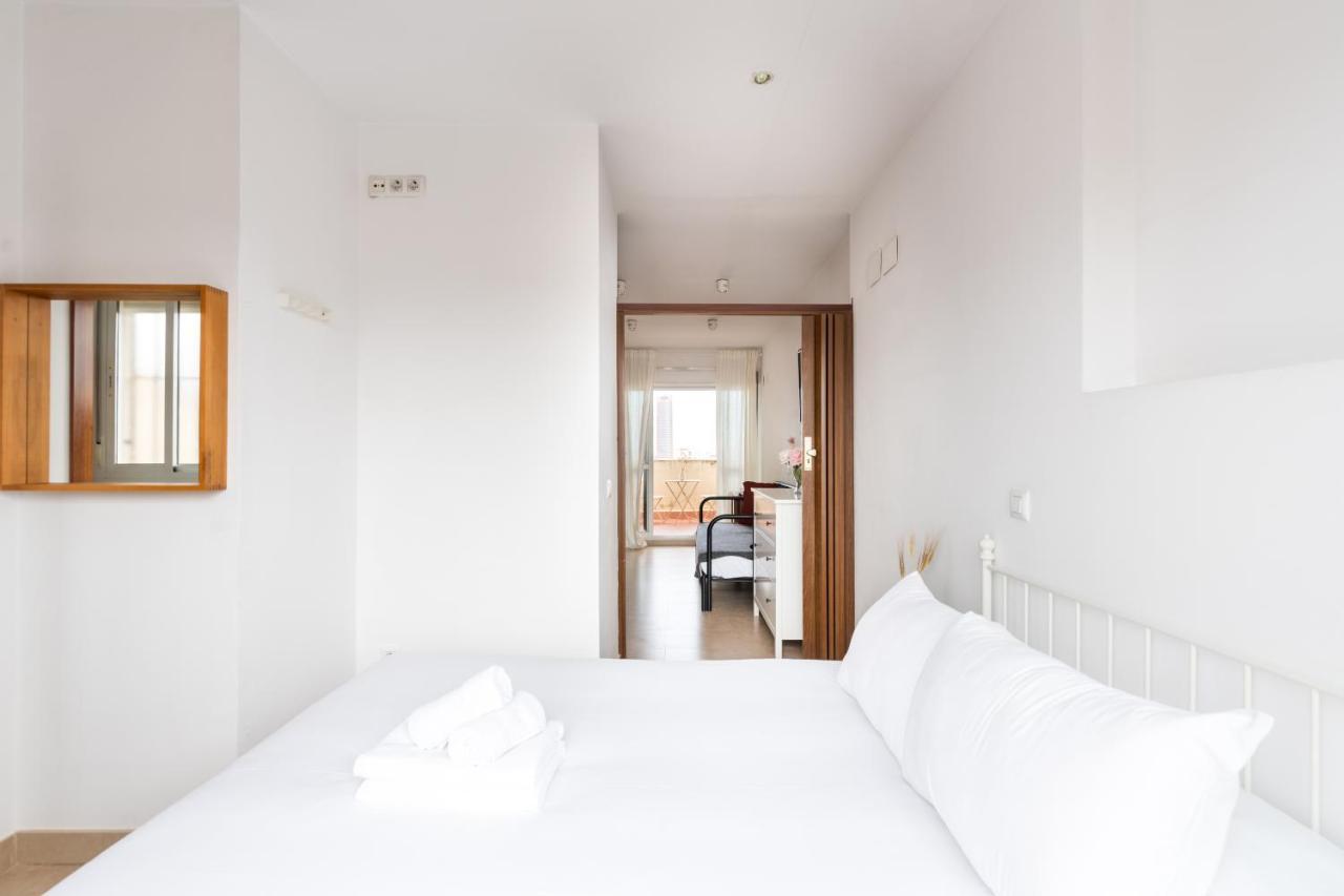 Holi-Rent Apartamento Resitur Seville Exterior photo